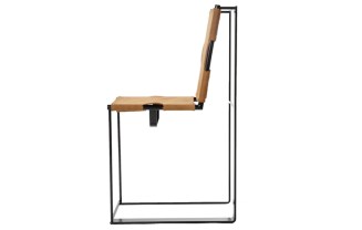 Stoel_leer_interieurarchitect_Sanne_hoogeland_Meubel_zijkant_02